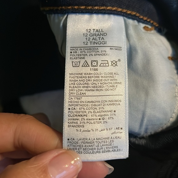 Old Navy Kicker Boot-Cut Mid-Rise 12 Tall - Picture 9 of 9